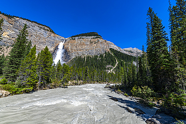 Takakkaw Falls, second tallest waterfall in Canada, Yoho National Park, UNESCO World Heritage Site, British Columbia, Canada, North America