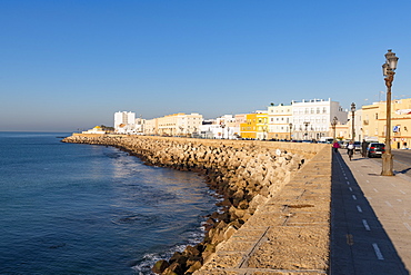 The promenade along quayside, Cadiz, Andalusia, Spain, Europe