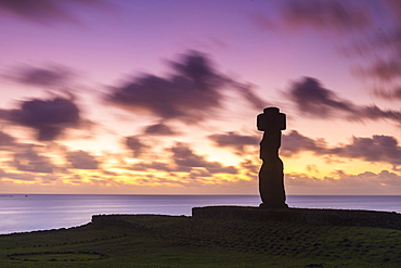 Moai heads of Easter Island, Rapa Nui National Park, UNESCO World Heritage Site, Easter Island, Chile, South America