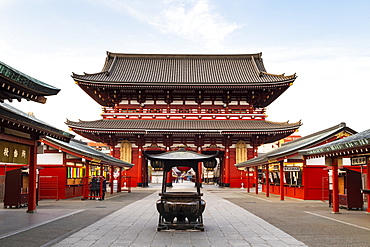 Sensoji Temple in Cherry blossom season, Tokyo, Japan, Asia