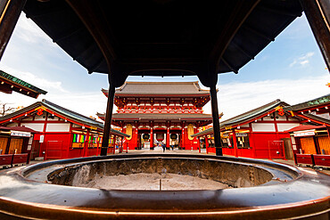 Sensoji Temple in Cherry blossom season, Tokyo, Japan, Asia