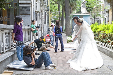 China photographing a wedding in guangzhou, guangdong province