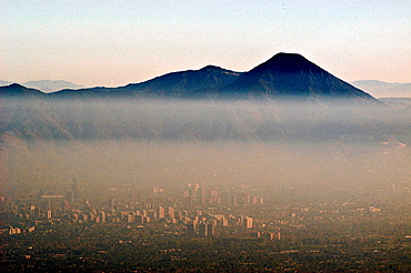 Air pollution, chile. Santiago de chile.