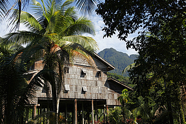 Traditional native Iban longhouse in Borneo, Malaysia, Southeast Asia, Asia