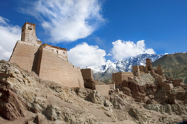 The restoration of the citadel and temples of Basgo, perched on an eroded hillside, an example of a successful restoration project, Ladakh, India, Asia