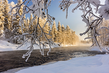 River Kitka (Kitkajoki) in winter, Kuusamo, Finland, Europe