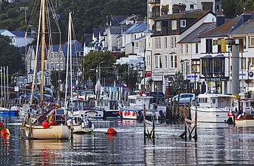 The well-known fishing harbour at Looe, in early morning sunlight, on Cornwall's south coast, Looe, Cornwall, England, United Kingdom, Europe