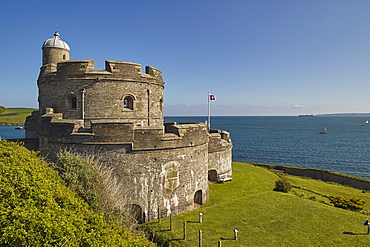 The historic St. Mawes Castle, built in the 16th century to defend the entrance to Falmouth harbour, St. Mawes, southern Cornwall, England, United Kingdom, Europe