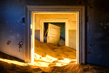 Building taken over by sand, former diamond mining town, now ghost town, Kolmanskop, Luderitz, Karas Region, Namibia, Africa