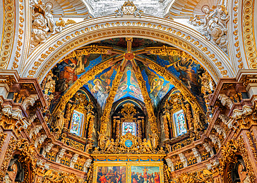 Interior of Valencia Cathedral, Valencia, Spain, Europe