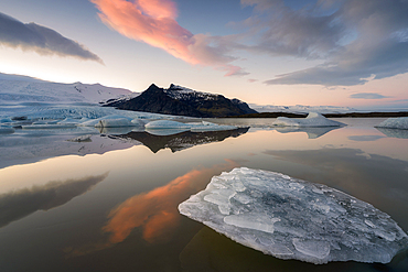 Sunset at Fjallsarlon glacier lagoon on the edge of Vatnajökull National Park, South Iceland, Iceland, Europe