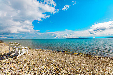 Crystal clear waters and pebbled beaches, Mackinac Island, Michigan, United States of America, North America