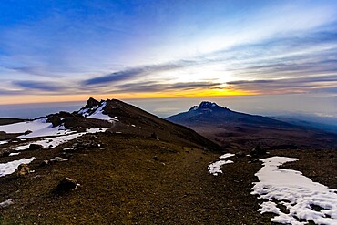 Snow capped mountain passes on Mount Kilimanjaro at sunset, UNESCO World Heritage Site, Tanzania, East Africa, Africa