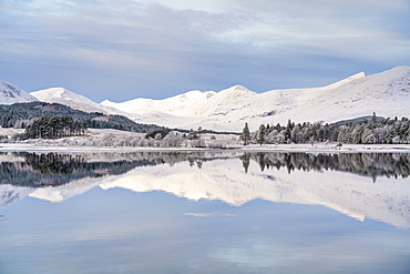 Snow, ice and a hoar frost around Loch Tulla in winter, Bridge of Orchy, Argyll, Central Highlands, Scotland, United Kingdom, Europe