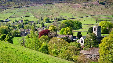 Burnsall Village and River Wharfe in springtime, North Yorkshire, Yorkshire, England, United Kingdom, Europe