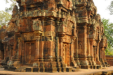 Banteay Srei Inner Sanctuary, Hindu temple dedicated to Lord Shiva, Angkor, UNESCO World Heritage Site, Siem Reap, Cambodia, Indochina, Southeast Asia, Asia