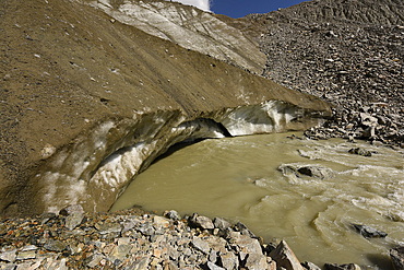 Melting glacier above Ushguli, Svaneti, Caucasus, Georgia, Central Asia, Asia