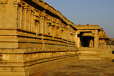 Vittala Temple Complex, Hampi, UNESCO World Heritage Site, Karnataka, India, Asia