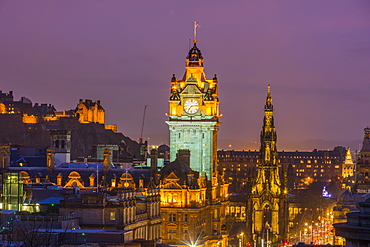 Edinburgh at dusk, UNESCO World Heritage Site, Edinburgh, Scotland, United Kingdom, Europe