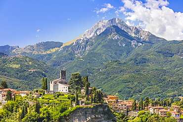 Duomo of Barga with La Pania della Croce, Apuane Alps, Tuscany, Italy, Europe