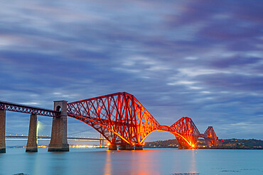 Forth Railway bridge at dusk, UNESCO World Heritage Site, River Forth, Firth of Forth, Edinburgh, Scotland, United Kingdom, Europe