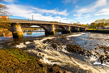 Dumbarton Bridge, River Leven, Dumbarton, West Dunbartonshire, Scotland, United Kingdom, Europe