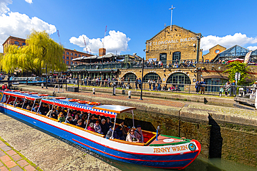 Camden Lock Area, canal boat, Regent's Canal, London, England, United Kingdom, Europe