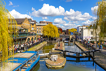 Camden Lock Area, Regent's Canal, London, England, United Kingdom, Europe