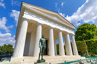 Bronze statue and Theseus Temple, Volksgarten, Vienna, Austria, Europe