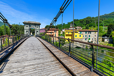 Chain Bridge, Ponte delle Catene, Fornoli, Tuscany, Italy, Europe