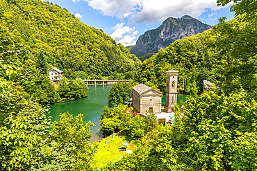 Isola Santa, San Jacapo Church, Turrite Secca river, Apuan Alps, Garfagnana, Tuscany, Italy, Europe