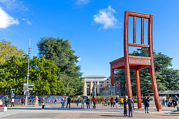 Broken Chair, Memorial to the Victims of Landmines, Place des Nations, Geneva, Switzerland, Europe