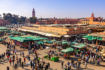 Jemaa el-Fnaa (Djemaa el-Fnaa), square and market place, medina quarter, UNESCO World Heritage site, Marrakesh, (Marrakech), Morocco, North Africa, Africa