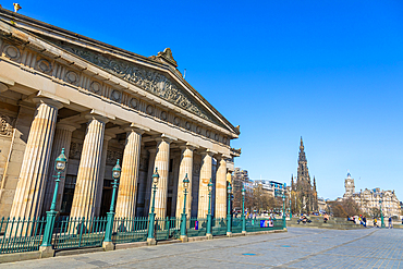 The Royal Scottish Academy, Sir Walter Scott Monument an the Balmoral Hotel in background, Edinburgh, Scotland, United Kingdom, Europe