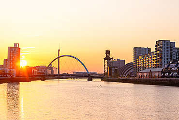 Sunset at River Clyde, Clyde Arc, Squinty Bridge, Glasgow, Scotland, United Kingdom, Europe