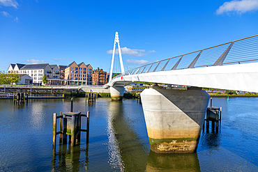 Govan-Partick Bridge, swing footbridge, River Clyde, Glasgow, Scotland, United Kingdom, Europe