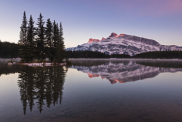 Two Jack Lake sunrise with Mount Rundle, Banff National Park, UNESCO World Heritage Site, Alberta, Canadian Rockies, Canada, North America