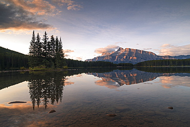 Sunrise at Two Jack Lake with Mount Rundle on the horizon, Banff National Park, UNESCO World Heritage Site, Alberta, Rocky Mountains, Canada, North America