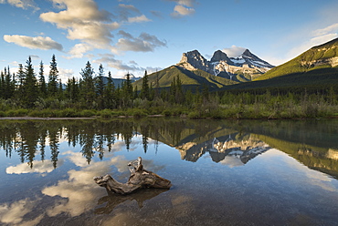 Three Sisters sunrise at Policeman Creek, Canmore, Alberta, Canadian Rockies, Canada, North America