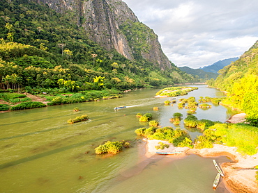 View of mountains and the Nam Ou River, Nong Khiaw, Laos, Indochina, Southeast Asia, Asia