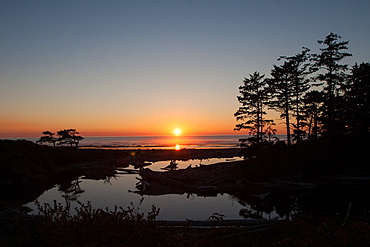 Pacific coast beach sunset, Olympic National Park, UNESCO World Heritage Site, Washington State, United States of America, North America