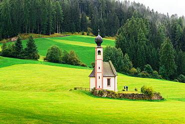 St. Johann church, Santa Maddalena, Val di Funes, Dolomites, Bolzano province, Trentino-Alto Adige, Italy, Europe