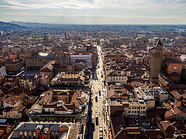 Via Rizzoli, elevated view from the Asinelli Tower, Bologna, Emilia-Romagna, Italy, Europe