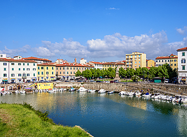 Canal in Venezia Nuova, Livorno, Tuscany, Italy, Europe