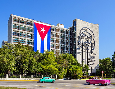 Che Guevara Memorial and Cuban flag at Plaza de la Revolucion (Revolution Square), Havana, La Habana Province, Cuba, West Indies, Central America