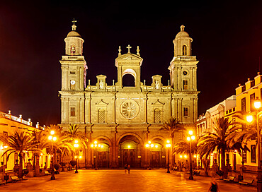 Santa Ana Cathedral at night, Plaza de Santa Ana, Las Palmas de Gran Canaria, Gran Canaria, Canary Islands, Spain, Atlantic, Europe