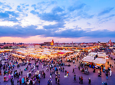 Jemaa el-Fnaa (Jemaa el-Fna) at dusk, square and market in the Old Medina, UNESCO World Heritage Site, Marrakesh, Marrakesh-Safi Region, Morocco, North Africa, Africa