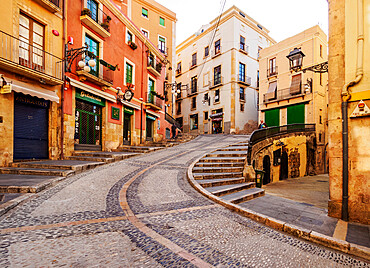 Street of the Old Town, Tarragona, Catalonia, Spain, Europe