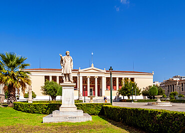 Statue of William Ewart Gladstone in front of The National and Kapodistrian University of Athens, Athens, Attica, Greece, Europe