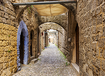 Street of the Medieval Old Town, UNESCO World Heritage Site, Rhodes City, Rhodes Island, Dodecanese, Greek Islands, Greece, Europe